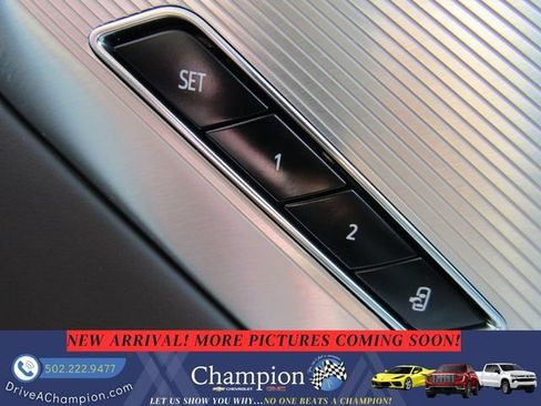 Used 2023 Chevrolet Corvette Stingray Premium Conv w/ Z51 Performance Package RWD image 13