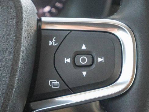 New 2026 Volvo XC40 B4 Plus w/ Climate Package image 34