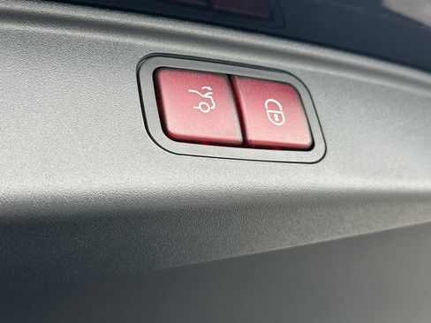 Certified 2025 Mercedes-Benz AMG GT 63 image 22