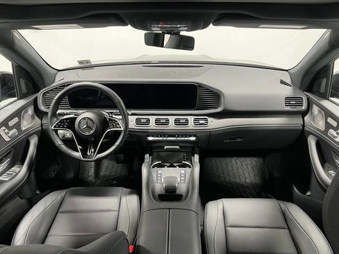 Used 2025 Mercedes-Benz GLE 450 4MATIC image 30