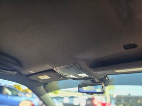 Used 2020 Dodge Challenger SXT image 12