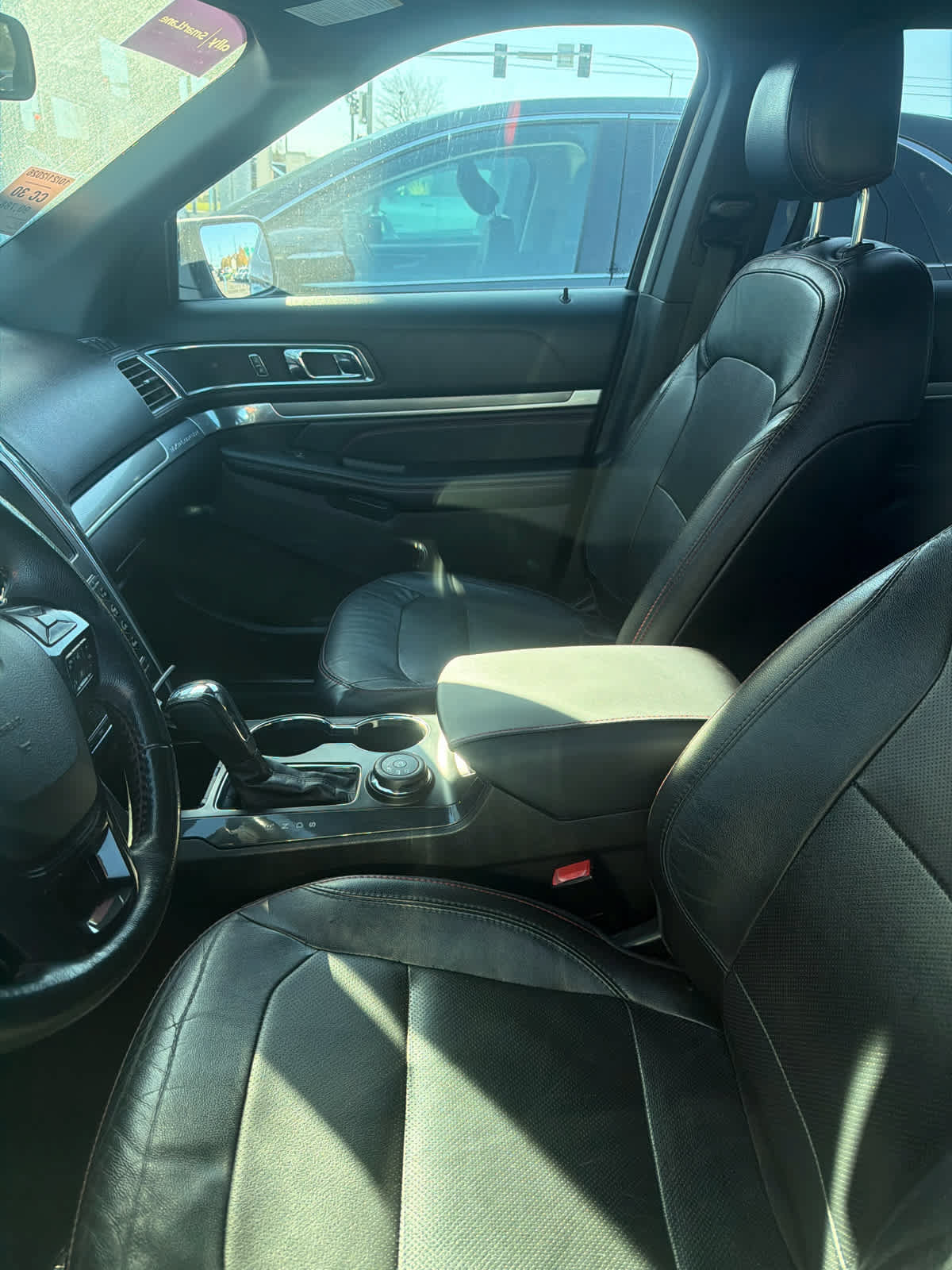 Used 2017 Ford Explorer Sport AWD/4WD image 3