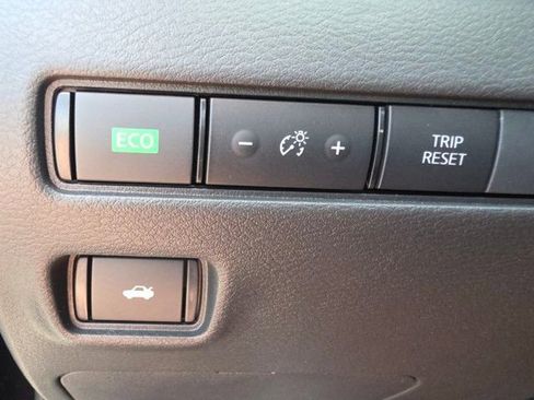 New 2025 Nissan Sentra SV w/ All-Weather Package image 7