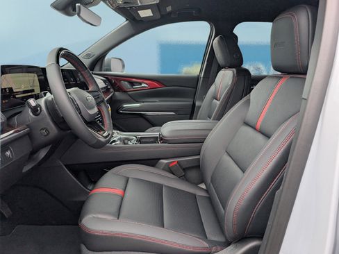 New 2026 Chevrolet Traverse RS image 18