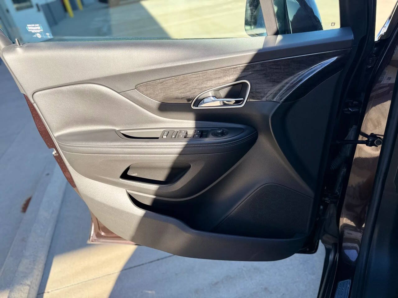 Used 2016 Buick Encore FWD image 12