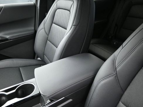 New 2026 Chevrolet Equinox LT w/ Convenience Package II image 14