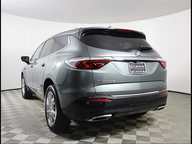 Used 2023 Buick Enclave Premium w/ Experience Buick Package FWD image 4