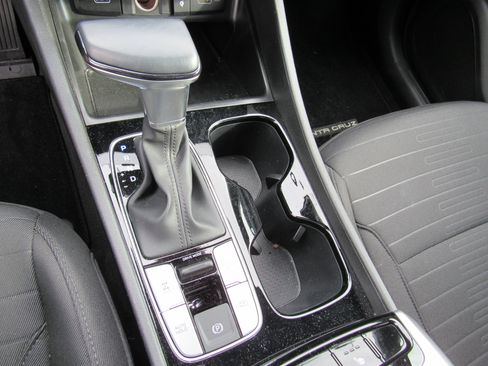 Used 2023 Hyundai Santa Cruz SEL Premium w/ Tow & Go Package image 17