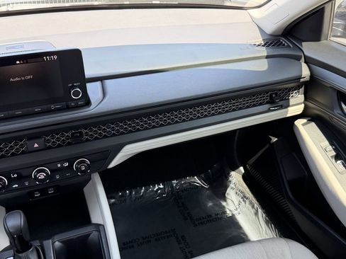 Used 2023 Honda Accord LX image 15