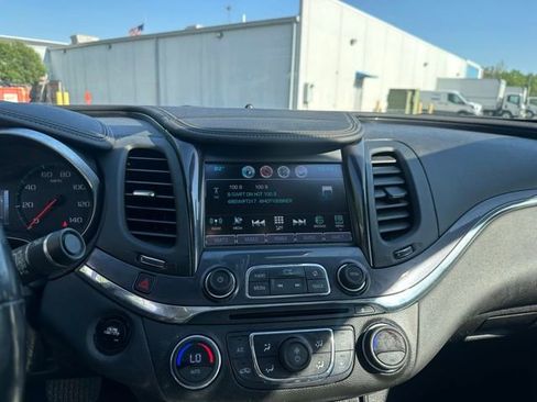 Used 2017 Chevrolet Impala Premier w/ Enhanced Convenience Package FWD image 15