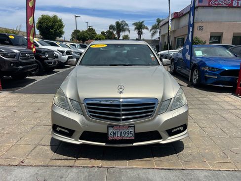 Used 2010 Mercedes-Benz E 350 Sedan image 3