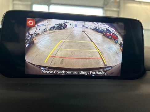 Used 2018 MAZDA CX-5 Touring w/ Preferred Equipment Package AWD/4WD image 14