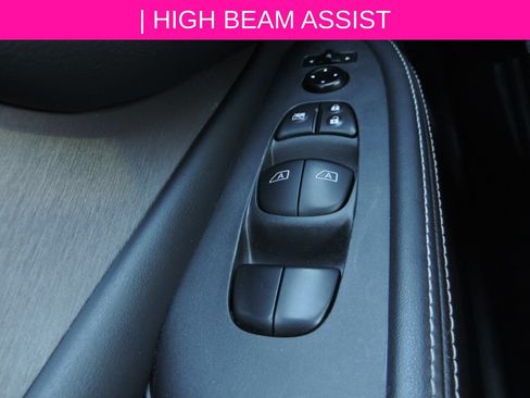 Certified 2022 Nissan Murano SV FWD image 24