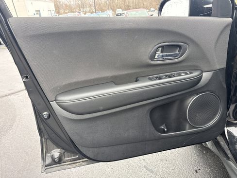 Used 2020 Honda HR-V EX image 5