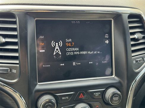 Used 2018 Jeep Grand Cherokee Altitude image 12