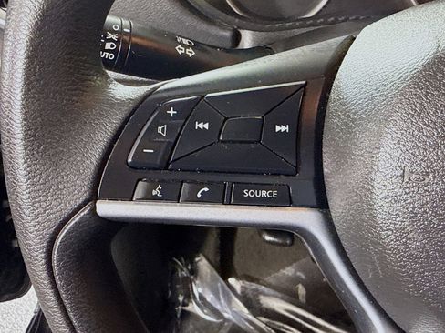 Used 2021 Nissan Versa S FWD image 14