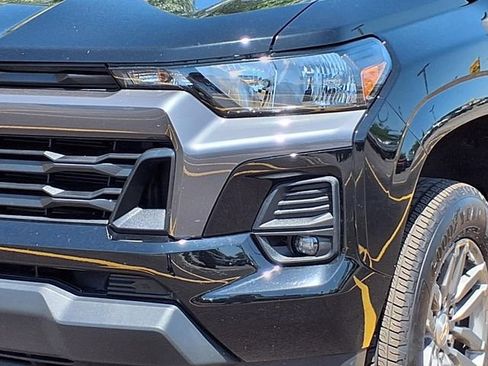 Used 2024 Chevrolet Colorado LT w/ LT Convenience Package II AWD/4WD image 29
