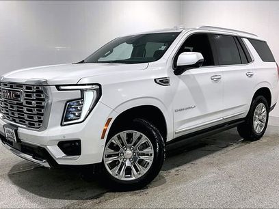 Used 2025 GMC Yukon Denali w/ Sun & Power Step Package