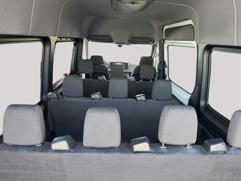 Used 2024 Mercedes-Benz Sprinter 2500 image 12