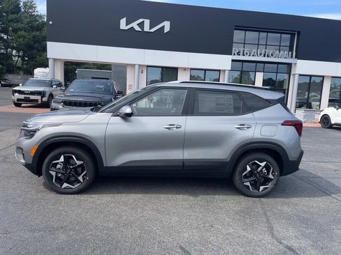 New 2026 Kia Seltos S AWD/4WD image 2