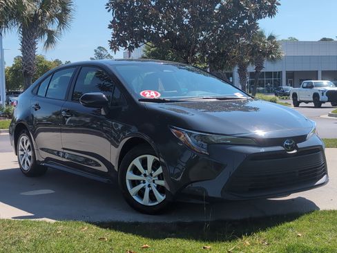 Certified 2024 Toyota Corolla LE FWD image 2