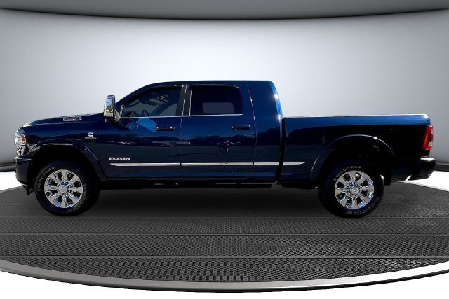 Used 2023 RAM 2500 Limited AWD/4WD image 8