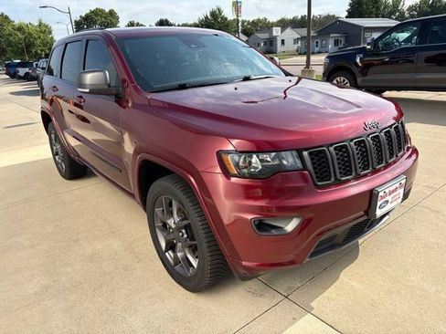 Used 2021 Jeep Grand Cherokee Limited w/ Quick Order Package 28K 80th AWD/4WD image 4