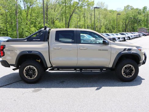 Used 2023 Chevrolet Colorado ZR2 w/ Desert Boss Special Edition AWD/4WD image 9