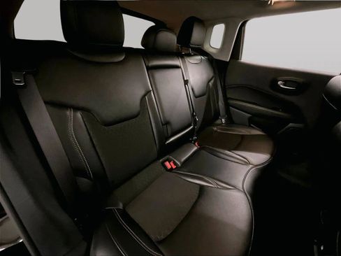 Used 2020 Jeep Compass Latitude image 26