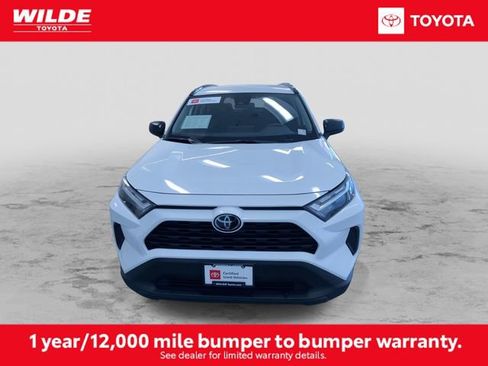 Certified 2025 Toyota RAV4 LE AWD/4WD image 4