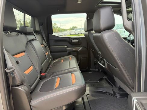 Used 2021 GMC Sierra 1500 AT4 w/ AT4 Premium Package AWD/4WD image 39