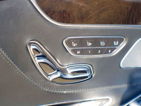 Used 2017 Mercedes-Benz S 550 Cabriolet image 32