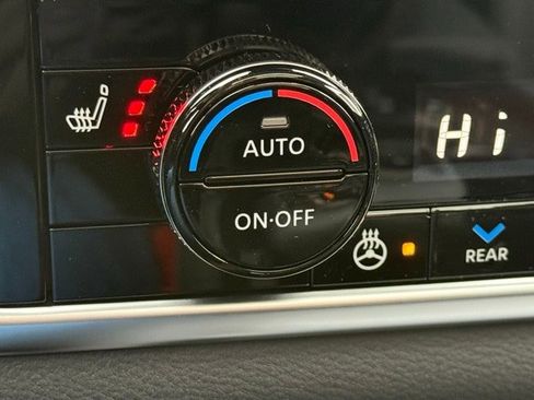 New 2026 Nissan Rogue Platinum image 36