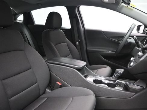 New 2024 Chevrolet Malibu LT FWD image 19