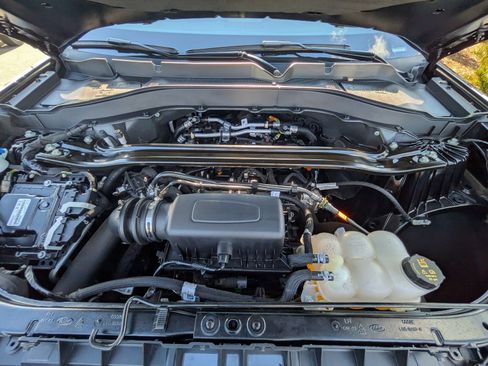 Certified 2023 Ford Explorer ST-Line w/ Class IV Trailer Tow Package image 11