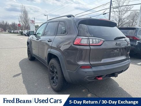 Used 2019 Jeep Cherokee Trailhawk image 13