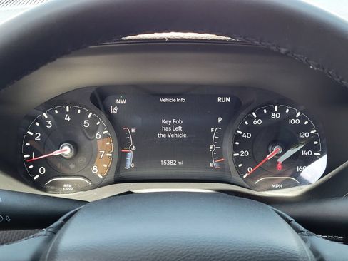 Used 2022 Jeep Compass Latitude FWD image 7