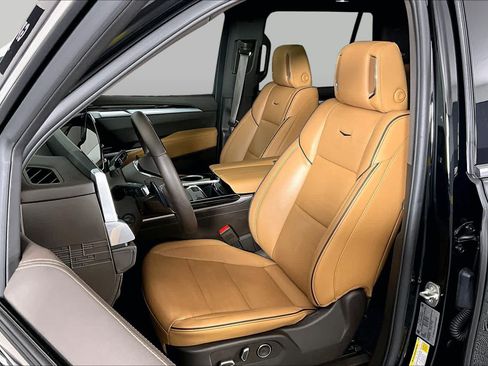 Certified 2025 Cadillac Escalade Premium Luxury w/ LPO, Floor Liner Package RWD image 8