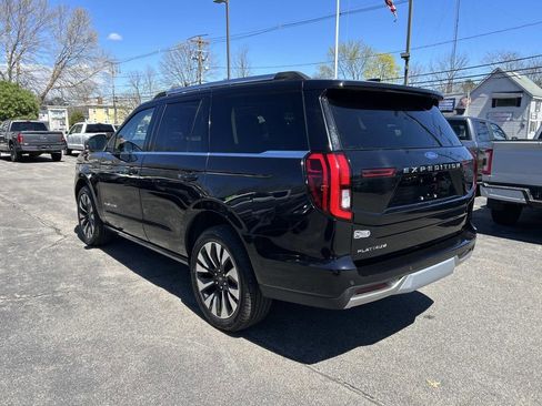 Used 2025 Ford Expedition Platinum w/ Driver's Package AWD/4WD image 7