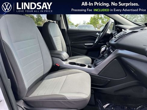 Used 2016 Ford Escape SE image 12