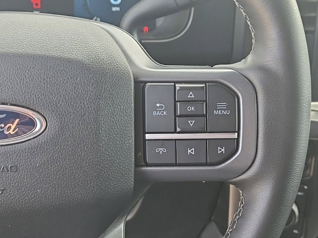 Used 2025 Ford F250 Lariat AWD/4WD image 46