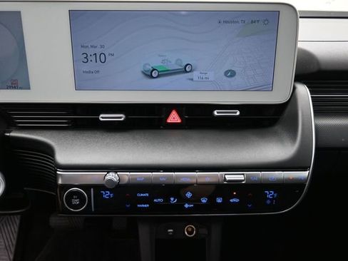 Used 2024 Hyundai Ioniq 5 SEL RWD image 26