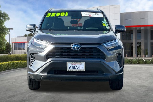 Used 2023 Toyota RAV4 XLE AWD/4WD image 11
