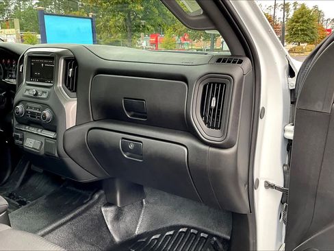 Used 2025 Chevrolet Silverado 2500 W/T w/ Snow Plow Prep/Camper Package image 18