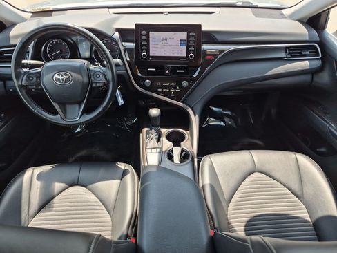 Used 2022 Toyota Camry SE FWD image 26