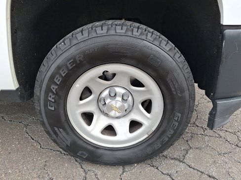 Used 2018 Chevrolet Silverado 1500 W/T w/ WT Convenience Package image 9