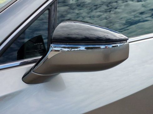 Used 2021 Lexus UX 250h 250h Base w/ Premium Package image 12