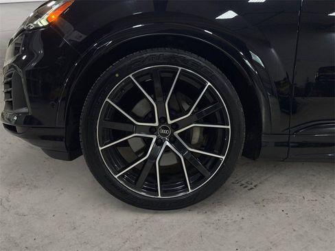 Used 2021 Audi Q7 3.0T Prestige image 14