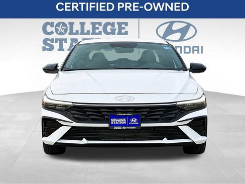 Used 2025 Hyundai Elantra Sport w/ Cargo Package FWD image 4