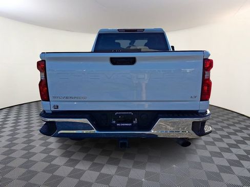 Used 2025 Chevrolet Silverado 2500 LT w/ Convenience Package AWD/4WD image 5